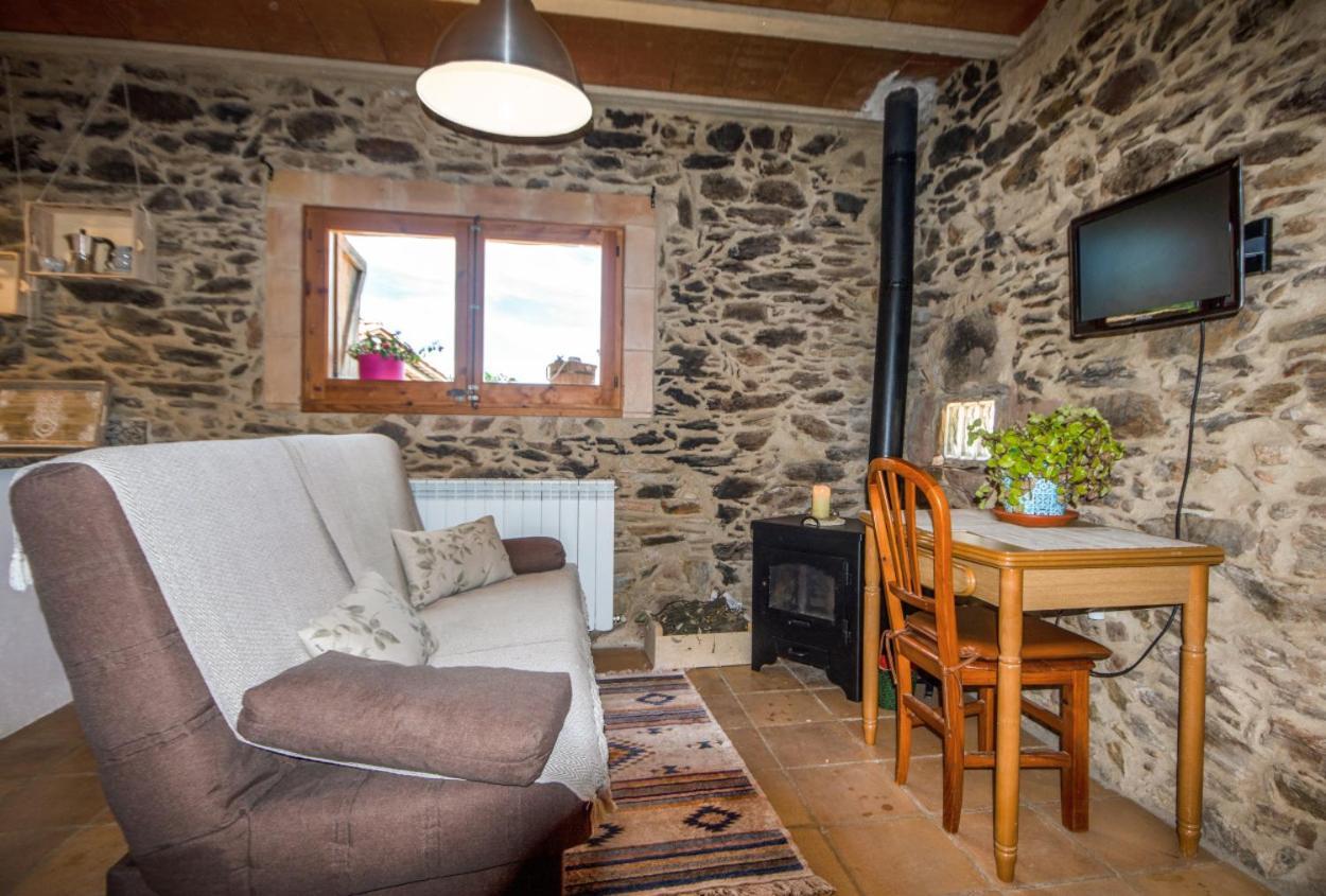 Apartamento duplex rural con chimenea y vistas panorámicas desde la cama Sant Marti Sacalm Esterno foto
